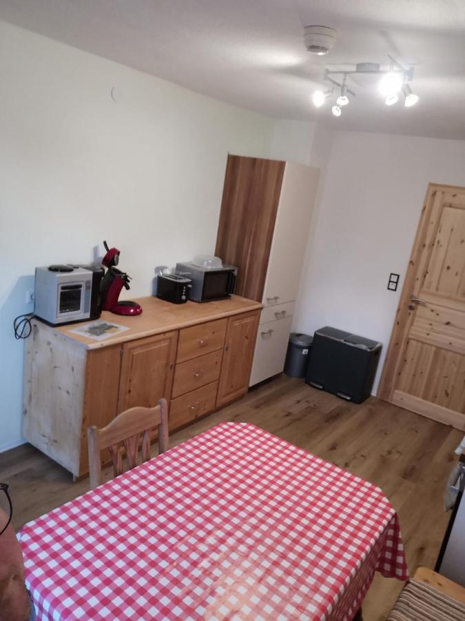Apartment Auszeit Mit Kueche Viel Ruhe Und Natur Untrasried Экстерьер фото