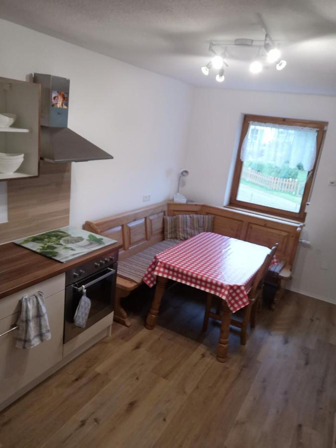 Apartment Auszeit Mit Kueche Viel Ruhe Und Natur Untrasried Экстерьер фото
